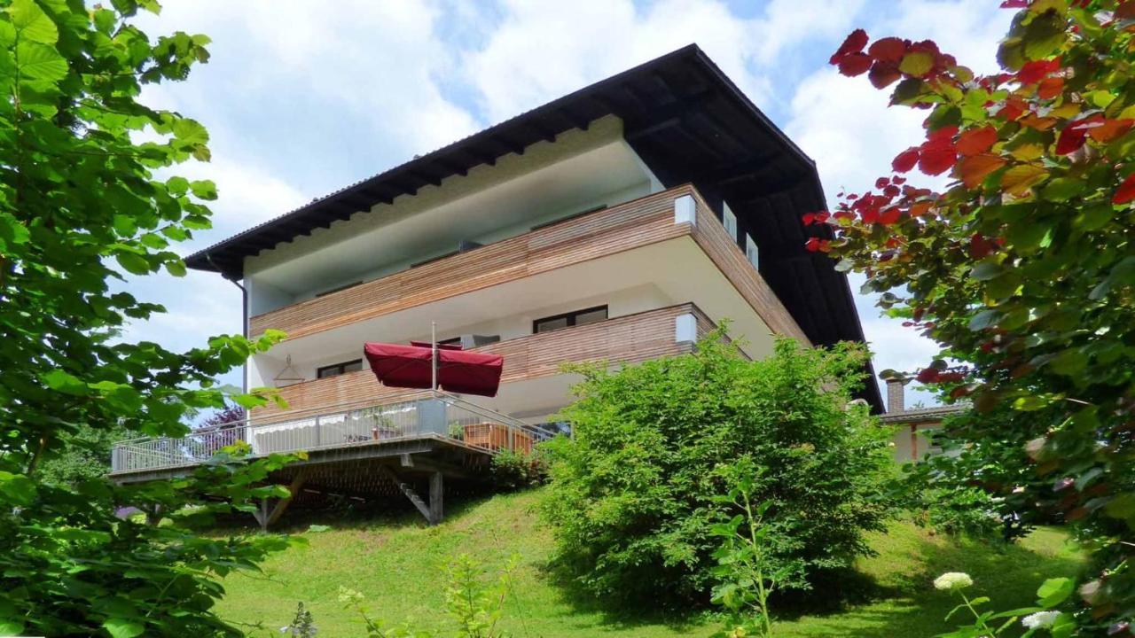 Haus Der 5 Kontinente Lägenhet Böbrach Exteriör bild