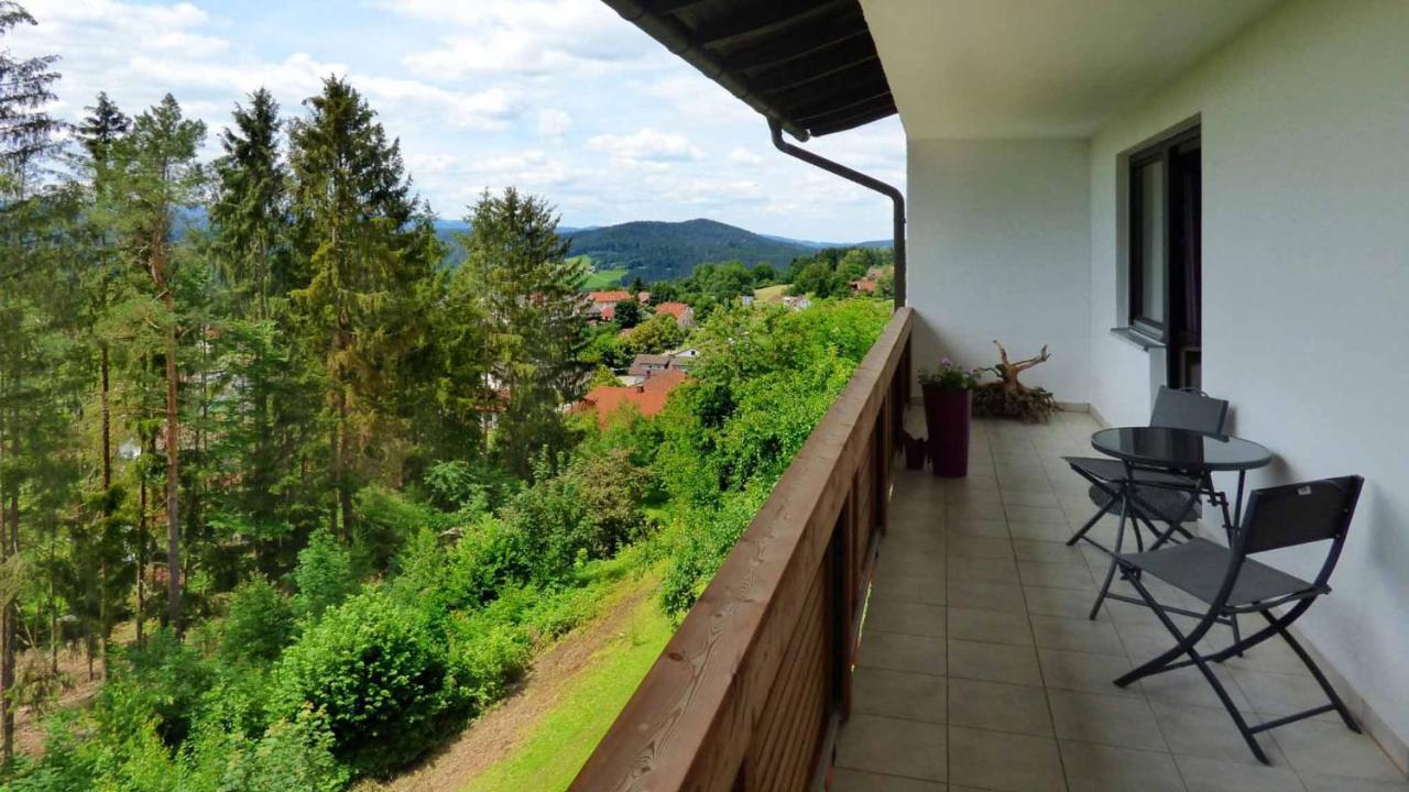 Haus Der 5 Kontinente Lägenhet Böbrach Exteriör bild