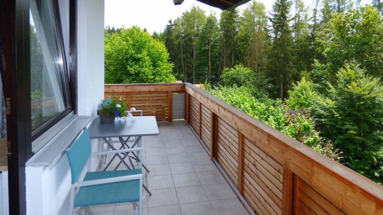 Haus Der 5 Kontinente Lägenhet Böbrach Exteriör bild