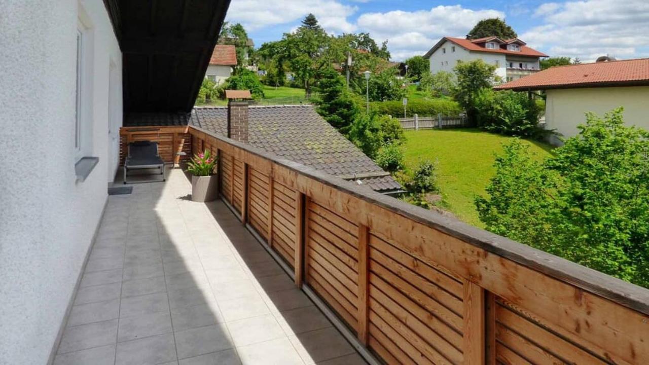 Haus Der 5 Kontinente Lägenhet Böbrach Exteriör bild